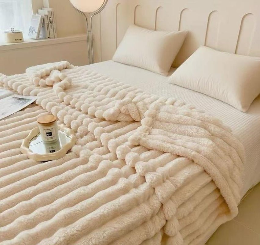 Luxurious Touch Is Here! 4 - Color Faux Rabbit Fur Sleep Blanket —— Warm and Cozy, Ultra - Soft Baby Blanket, Suitable for Sofas, Offices, and Bedrooms —— an Ideal Seasonal Gift and Bed Blanket, Bringing an Ultra - Soft Baby Blanket with a Luxurious Texture. - Open Season Industries